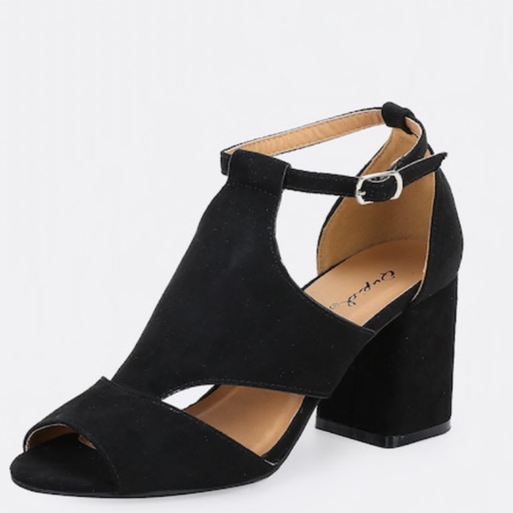 1 Left! QUPID black ankle strap chunky heel sandal - Picture 7 of 7